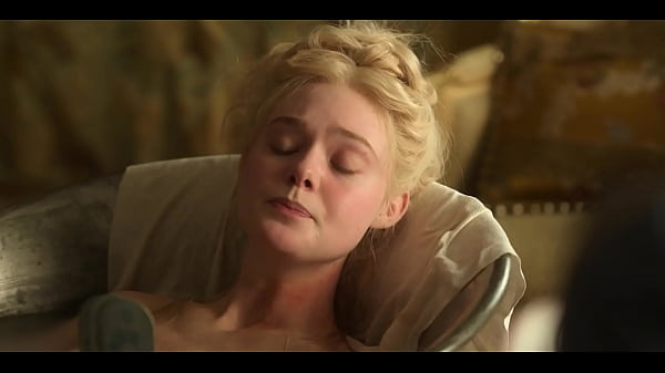 Elle Fanning sexo en serie temporada 2  
