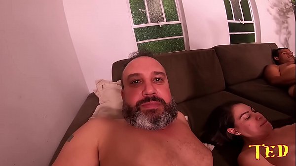 A gostosa na sua prepara&ccedil;&atilde;o nos bastidores para um DP  