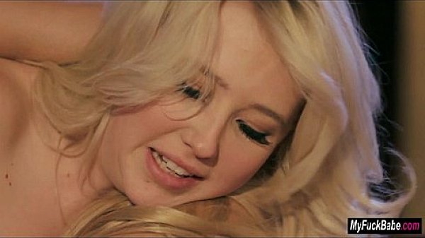 Lesbians Kenna and Samantha love sex