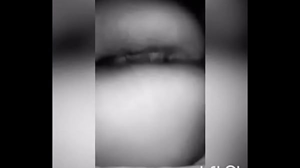 culona abriendo y cerrando