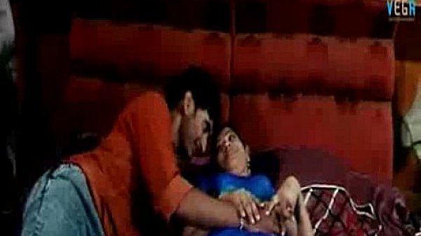 seducing the girl - IndianGilma.Com