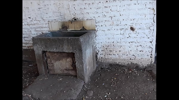 Juanito recibe pollas y triple follada por Negros