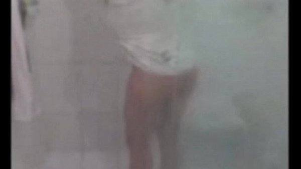 Filmei a casada no banheiro e depois comi. Corno n&atilde;o sabe