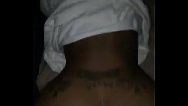 She bouncing that ass before she tap out