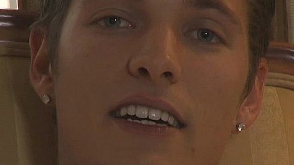 Logan Parks solo play  