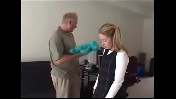 8171730 stp7 daughters only naughty so she gets pu