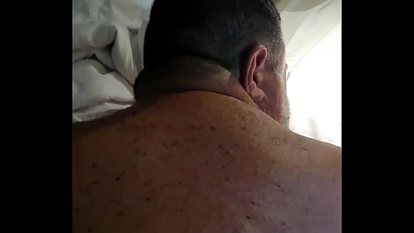 de quatro levando rola e banho de porra