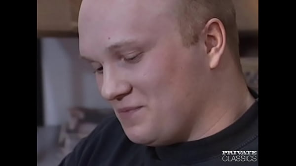 Debbie Enjoys Anal in the Private Warehouse