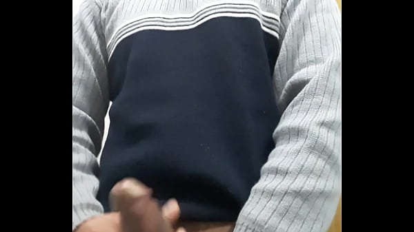 Se maturba en el ba&ntilde;o  