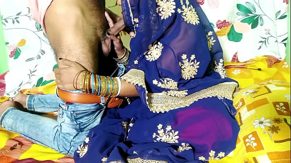 नेवली मैरिड वाइफ को पडोसी लड़के ने लण्ड चुसाकर चुदाई किया ! हिंदी वौइस् 