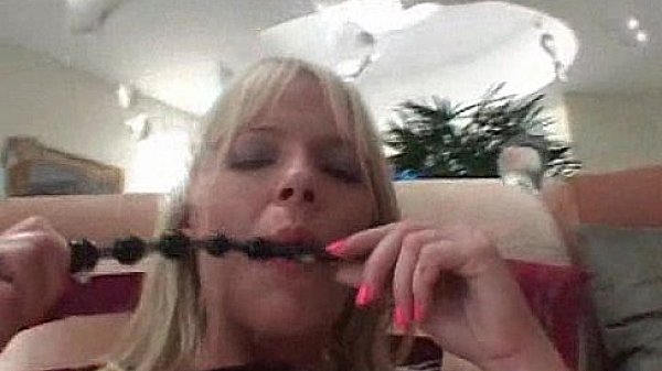 adorable chick received an amazing orgasm and squirts 1