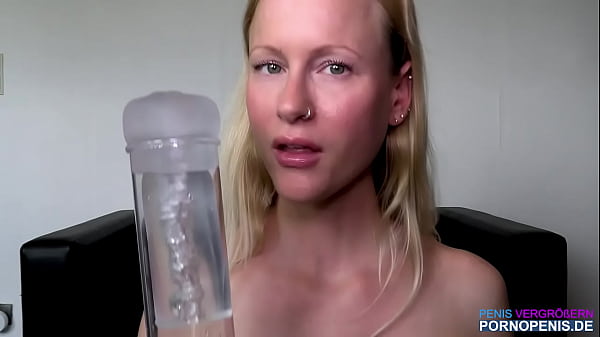 Deutsche Darstellerin BlondeHexe, German / Deutsch