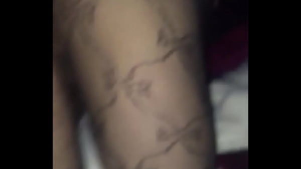 Penetrandola con todo y medias