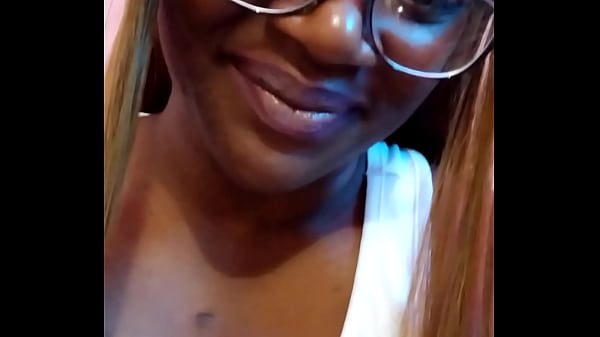 Ease dropping on models shoot