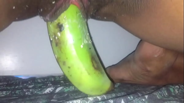 Embarrando lento al platano