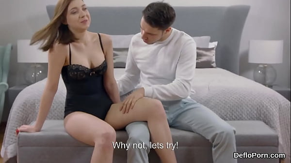 Exceptional nude bombshell loves hymen defloration 