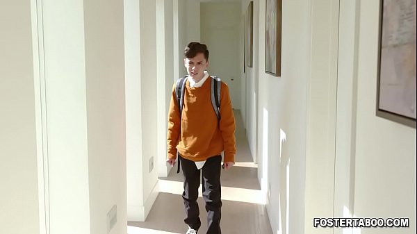 Dee Williams bangs with new foster to get pregnant  