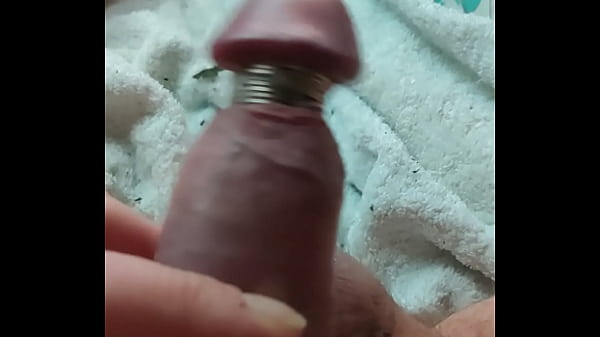 masturbate with rings