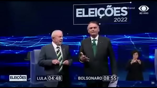 Capit&atilde;o arrega&ccedil;a idoso  