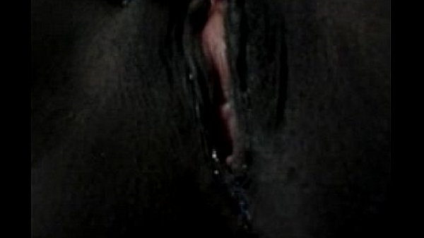 Dreamxxx playing wit her pussy