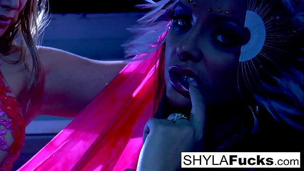 Ho lesbians love to fuck