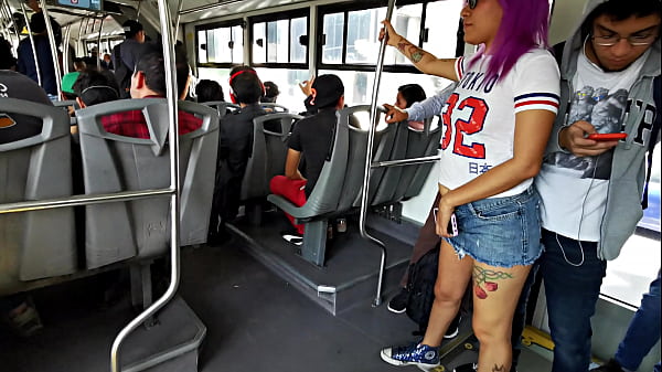 Arrimones de verga en el metrobus  