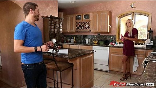 Busty threesome on xxxray vision