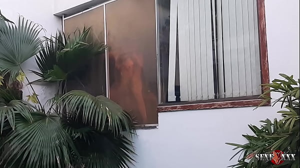 Vizinho corno grava a foda da sua mulher