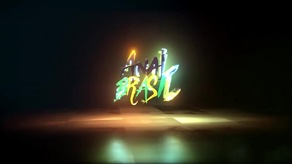 A novinha Sayuri Sakai leva gozada dentro do c&uacute; pelo velho Binho Ted