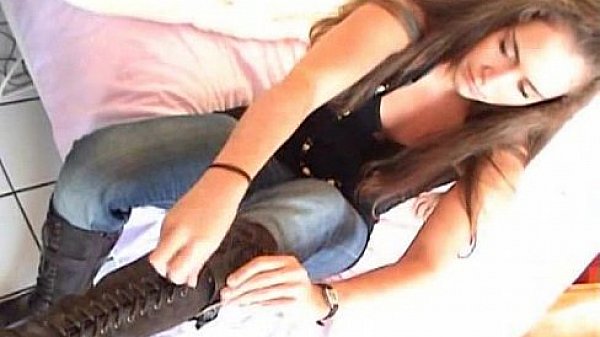 Hot Sabrina Shows off her Body  