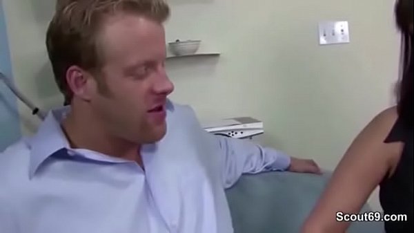 Female Casting Agent MILF Fickt Bewerber beim Casting