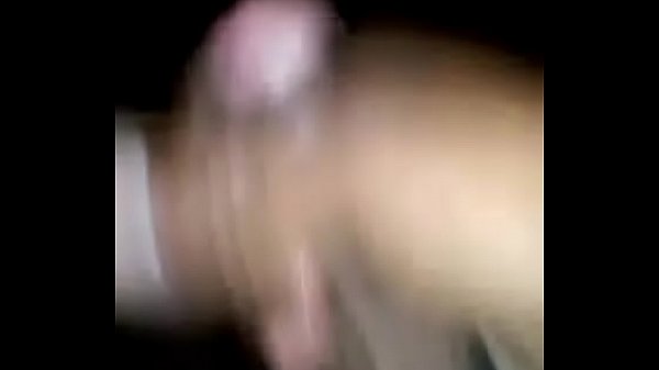 Hombre masturbandose