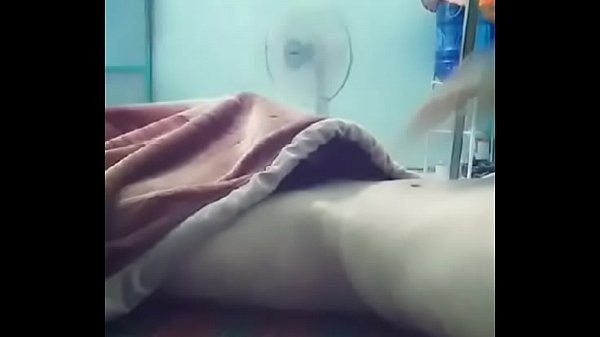 Khoe cu trai thẳng