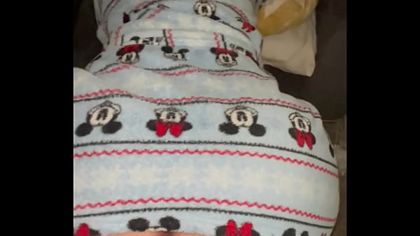 Step mom young suck good he&rsquo;s dick and he fuck her, in the end he finish creampie  