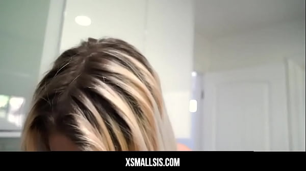 Kenna James taking that stepdick into her muffin from behind