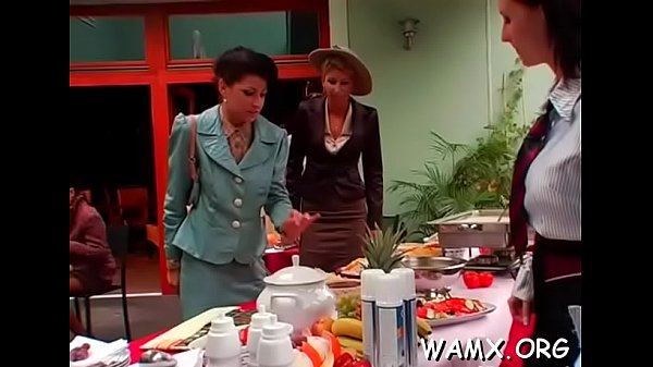 Juicy look seduction with lesbian babes