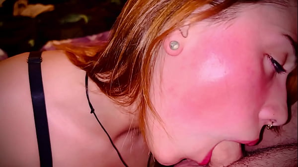 Juicy Babe gave a good sloppy blowjob