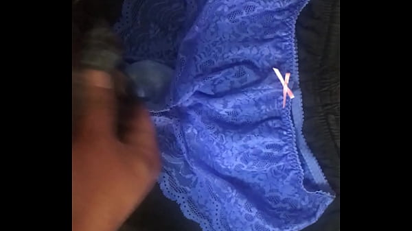 我最愛聞原味內褲