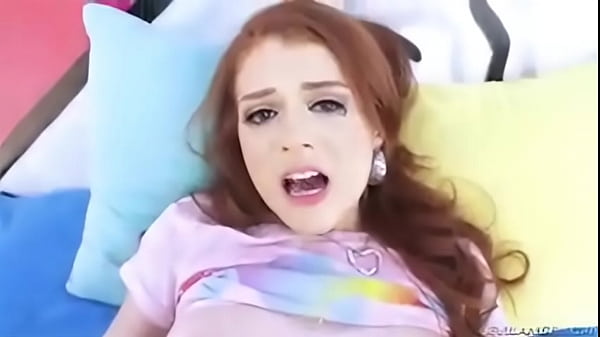 Quien es ella? Who is she?