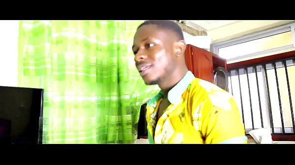 La patronne qui fait semblant de tomber pour se faire rudement baiser par son employ&eacute; de maison . Entre l'escroquerie, la filouterie et la corruption sexuelle. A vivre en exclusivit&eacute; sur XVIDEOS RED  