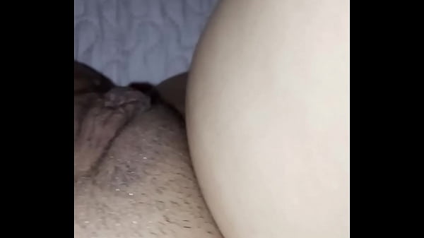 GretaLa balla sempre con la fica di fuori