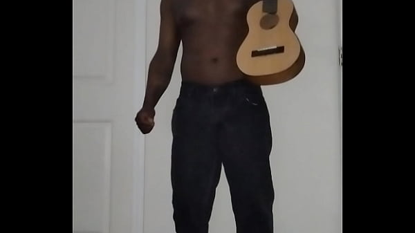 Continuing singing and dancing for free 4