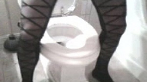 CassieMasturbatesBathroom