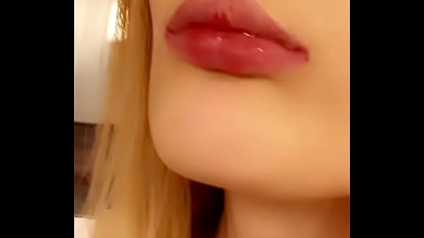 La nuit derni&egrave;re j&rsquo;ai fais la f&ecirc;te, j&rsquo;ai rencontr&eacute; un mec et il m&rsquo;a ...