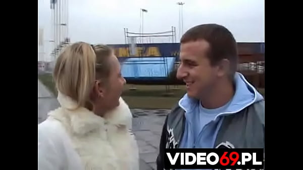 Darmowe filmy erotyczne - Zestaw stołowy warty dupczenia - występuje Marysia [ Podrywacze ]