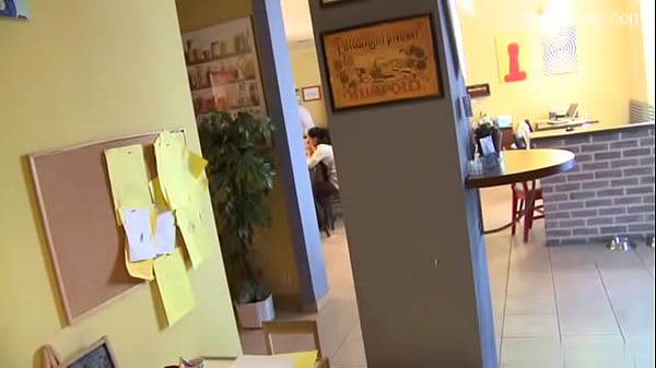 Gorgeous amateur squirting