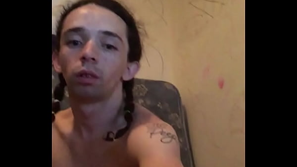 i STILL DONT UNDERSTAND HOW I CAN SUCK MY OWN DICK!!  <3