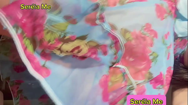 Sereia Me experimentando lingeries try on haul lingerie e exibindo seus peit&otilde;es e sua bunda grande