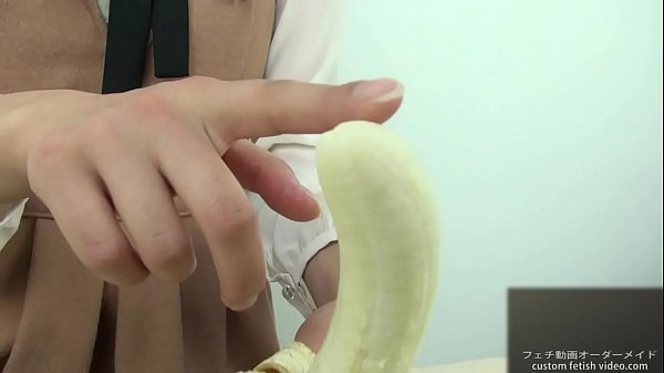 Hand crush fetish Girl crush a banana by hand  