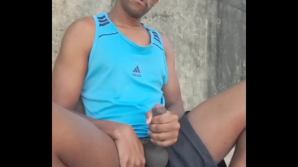 Punhetinha em p&uacute;blico pra voc&ecirc;s